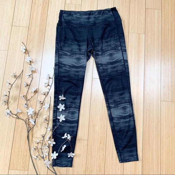 Athleta Chaturunga Ankle Length Leggings Tights, S. - Picture 2 of 6